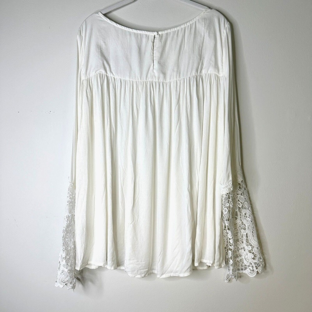 BB Dakota Top Women L White Lace Trim Long Slv Flowy Tunic Boho Fairy Twee NWT - Picture 2 of 4